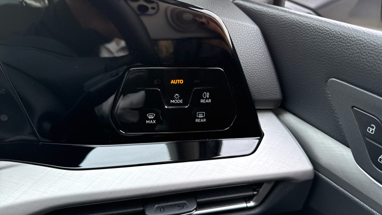 Volkswagen Golf 1.5 TSI Life 5dr Petrol Hatchback